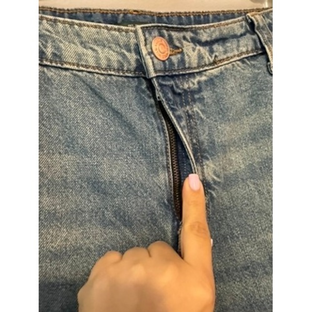 Wild Fable Womens Low-Rise Baggy Jeans Medium Wash Carpenter Rigid Denim Size 17 - Picture 2 of 5